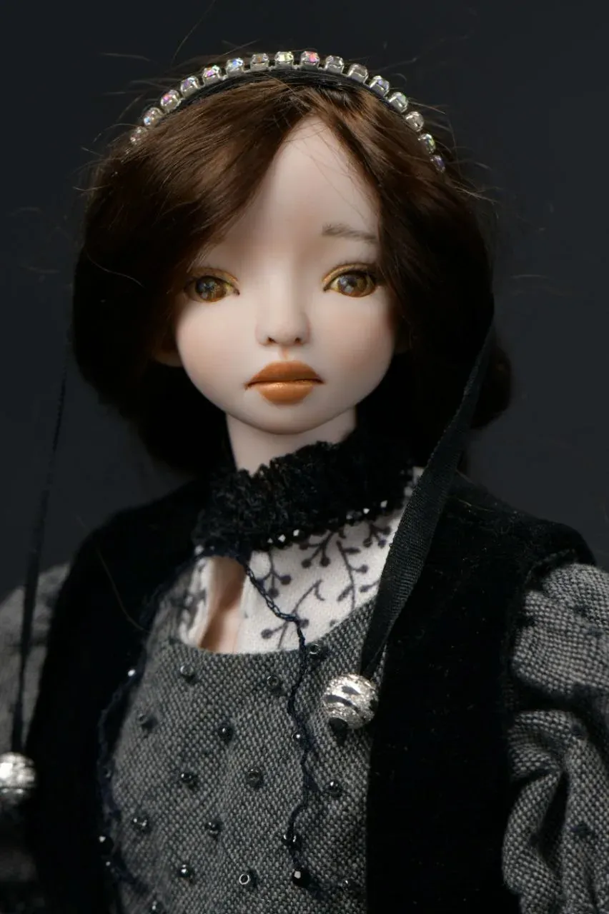 Contessina de' Bardi, an art doll by Lili Miller
